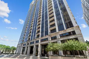 233 E 13th St, Chicago, IL 60605 - Photo 1