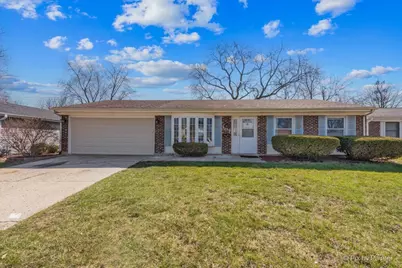 107 Heine Drive, Streamwood, IL 60107 - Photo 1