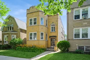 5747 N Christiana Ave, Chicago, IL 60659 - Photo 1