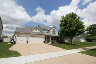 923 Western Ln, Yorkville, IL 60560 - Photo 1