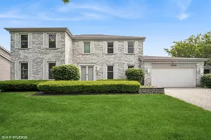 4045 N Harvard Ave, Arlington Heights, IL 60004 - Photo 1