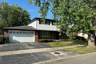 726 E 193rd St, Glenwood, IL 60425 - Photo 1