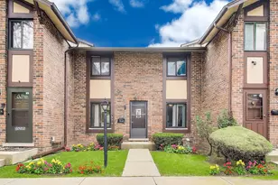 1S247 Stratford Ln, Villa Park, IL 60181 - Photo 1