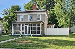 320 Congress St, Ottawa, IL 61350 - Photo 1