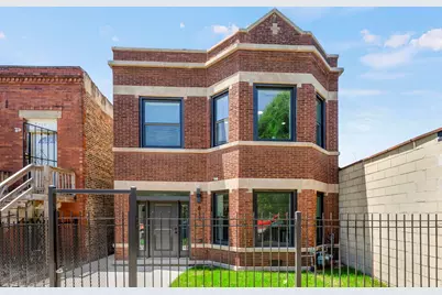 814 S Tripp Avenue, Chicago, IL 60624 - Photo 1