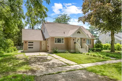 635 E Prairie Street, Marengo, IL 60152 - Photo 1