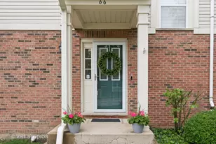 66 N Palazzo Dr, Addison, IL 60101 - Photo 1