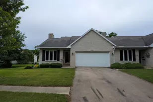 500 Countryside Ln, Dixon, IL 61021 - Photo 1