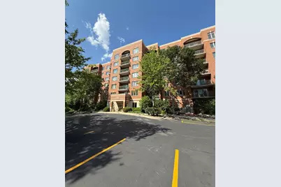 370 S Western Avenue #408, Des Plaines, IL 60016 - Photo 1