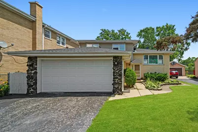 10529 Lyman Avenue, Chicago Ridge, IL 60415 - Photo 1