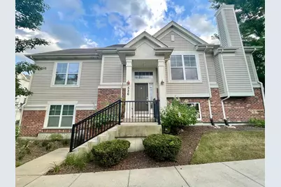 526 Grosvenor Lane #526, Aurora, IL 60504 - Photo 1