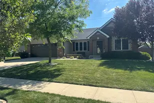 1610 Eagle Bluff Dr, Bourbonnais, IL 60914 - Photo 1