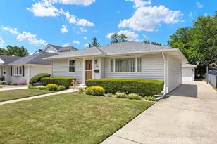 412 S Addison Ave, Lombard, IL 60148 - Photo 1