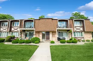 12720 Carriage Ln, Crestwood, IL 60418 - Photo 1