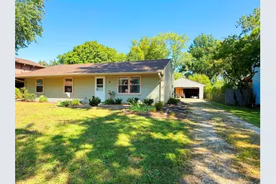 1041 N Elmwood Drive, Aurora, IL 60506 - Photo 1