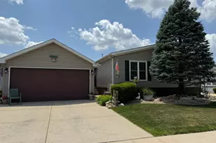 142 Hibiscus Cir, Matteson, IL 60443 - Photo 1
