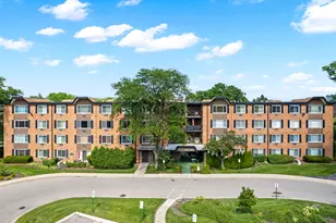 1207 S Old Wilke Rd, Arlington Heights, IL 60005 - Photo 1