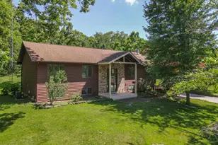 1391 N Riverside Dr, Momence, IL 60954 - Photo 1