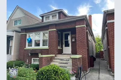 4721 W Warwick Avenue, Chicago, IL 60641 - Photo 1