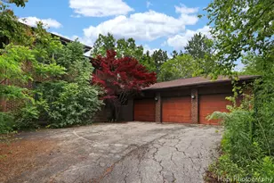 2 Windsor Ct, South Barrington, IL 60010 - Photo 1