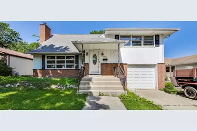 403 Dalton Avenue, Mundelein, IL 60060 - Photo 1