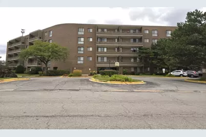 7 E Carriageway Drive #110, Hazel Crest, IL 60429 - Photo 1