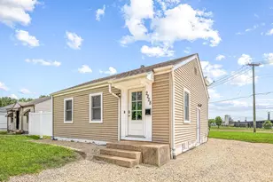 2228 Magnolia St, Rockford, IL 61104 - Photo 1