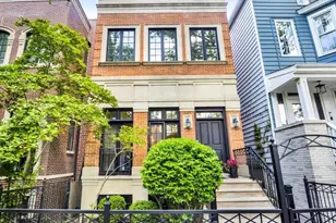 1332 W Wellington Ave, Chicago, IL 60657 - Photo 1