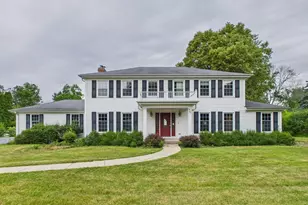 558 St Andrews Ln, Inverness, IL 60067 - Photo 1