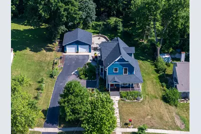 241 Hoy Avenue, Woodstock, IL 60098 - Photo 1