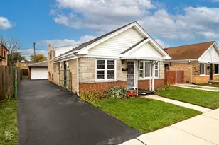 433 154th Pl, Calumet City, IL 60409 - Photo 1