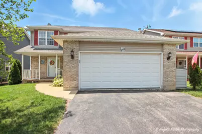523 S Sheridan Road, Lakemoor, IL 60051 - Photo 1