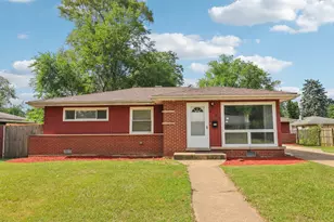 2751 N Oxford Dr, Markham, IL 60428 - Photo 1