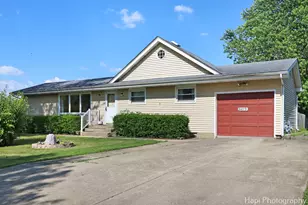 34719 N Nokomis Trail, McHenry, IL 60051 - Photo 1