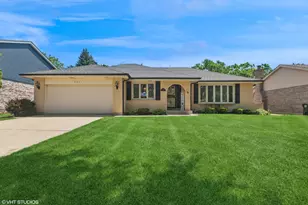 8261 Meadowwood Ave, Woodridge, IL 60517 - Photo 1