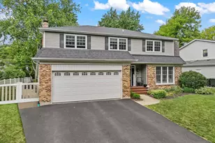 1507 Eton Ln, Naperville, IL 60565 - Photo 1