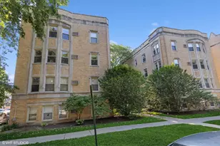 827 Forest Ave, Evanston, IL 60202 - Photo 1