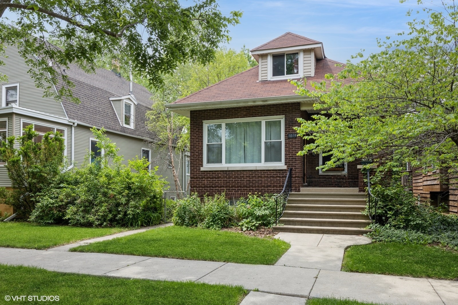 1019 Lyman Ave, Oak Park, IL 60304 - MLS 12408439 - Coldwell Banker