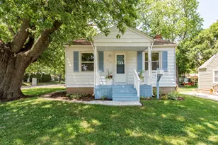 542 Whitney Ave, Winthrop Harbor, IL 60096 - Photo 1