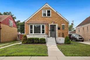 424 46th Ave, Bellwood, IL 60104 - Photo 1