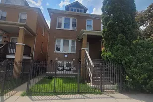 8344 S Mackinaw Ave, Chicago, IL 60617 - Photo 1