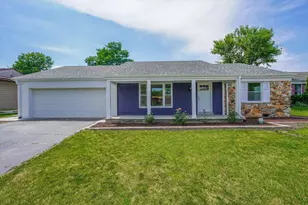 9418 S 87th Ave, Hickory Hills, IL 60457 - Photo 1