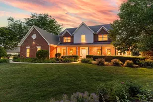 4N694 Mountain Ash Dr, Wayne, IL 60184 - Photo 1