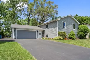 3850 Seaview Dr, Hanover Park, IL 60133 - Photo 1