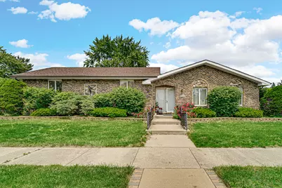 324 E 173rd Place, South Holland, IL 60473 - Photo 1
