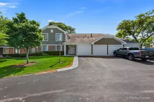 390 Thornhill Ct, Schaumburg, IL 60193 - Photo 1