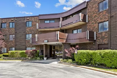 898 Wellington Avenue #218, Elk Grove Village, IL 60007 - Photo 1