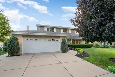 1020 S Grace Drive, Mount Prospect, IL 60056 - Photo 1