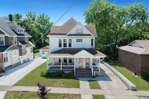 611 S Hennepin Ave, Dixon, IL 61021 - Photo 1