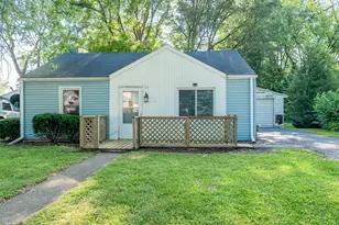 218 Chestnut St, Earlville, IL 60518 - Photo 1